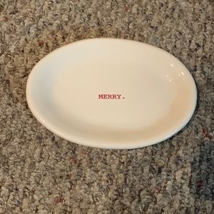 Small Rae Dunn plate